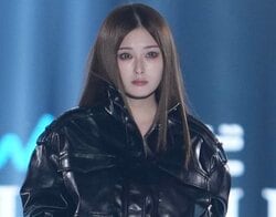 ゆうちゃみ、超ミニボトムから覗かせる“圧巻”美脚に驚きの声「脚ながっっ」「セクシー」