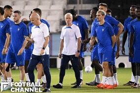 フランス代表対オーストラリア代表、予想スタメン＆フォーメーション。優勝候補の先発は？