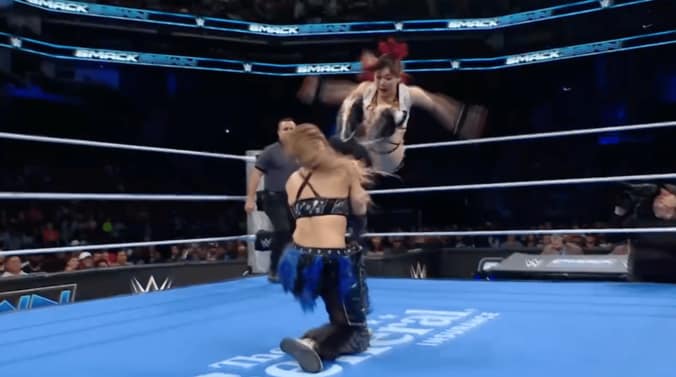 その後はイヨにやり返される