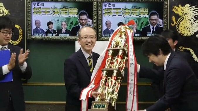 東大式麻雀、健在！井出洋介が61歳で初優勝／麻雀・将王決定戦最終日 1枚目