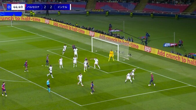 「異次元過ぎる」「まじでバケモン」17歳ヤマルの超人的足技が話題沸騰「ネイマールやん」スタジアムがどよめく足裏ロール＆バックステップ 5枚目