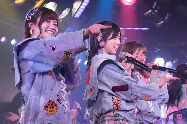 AKB48「今までで一番ハードな劇場公演」がスタート 向井地美音は東スポ記者の質問に「ブルマで滝行」を公約