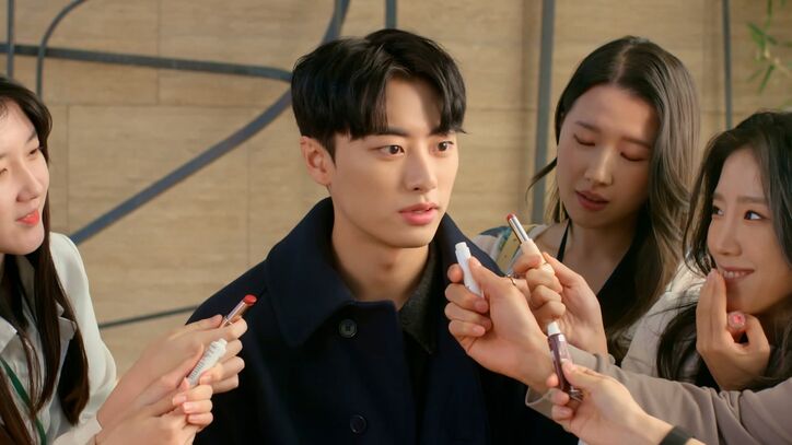 編集部内の恋模様がますます加速!?ソクジンの誰にも言えない秘密も明らかに…『ニューノーマルジン』第7&8話