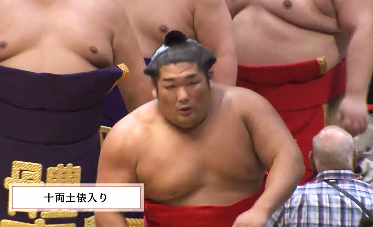 またかっこいい化粧まわし」尊富士、漆黒の化粧まわしを“大胆”チェンジ