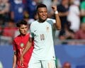 【W杯】怪物エムバペは「まるで大自然の脅威だ」衝撃弾に海外ファン大沸騰!「開いた口が塞がらない」「超極小のスペースから…」