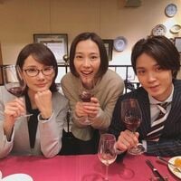 「新鮮な3ショット」「一緒に飲みたい」吉田羊＆木村佳乃＆磯村勇斗の“こいはは”3ショットに反響