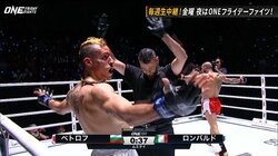 「なぜ止めるんだ！」不満爆発も“額パックリ” 即座にストップの衝撃TKO 「うわっ、うわぁ…」放送席も言葉失う