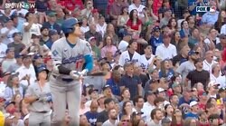 大谷翔平、衝撃38号弾でフェンウェイ・パークが「MVP！ MVP！」 先頭打者でいきなりの最強左腕撃ち…敵地も異様熱狂