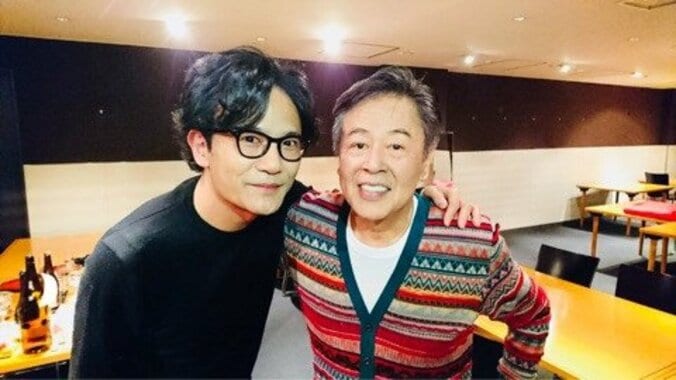 稲垣吾郎、親友・ヒロくんと初めて落語へ「初めての寄席の雰囲気に興奮気味」 1枚目