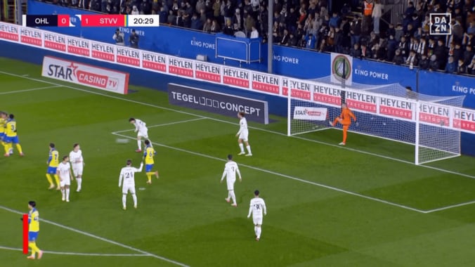 「GKめちゃくちゃキレてる…」日本人MFの“ど真ん中ふんわりPK”にファン驚愕！「どんなメンタルよ」「パネンカは尊敬する」 4枚目