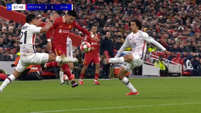 【映像】遠藤航、超速ムーブでイエロー誘発の瞬間