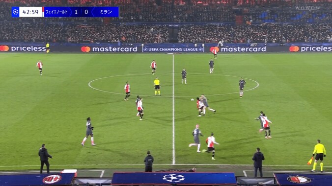 「嘘だろ？」「どうした…」ミラン守護神の“ファンブルで決勝点献上”にファン失望！「失策の汚点」現地メディアも辛辣評価 3枚目