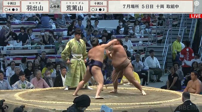 惜しくも敗れた十両十三枚目・羽出山（玉ノ井）