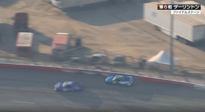 「今思いっきり押した」追突されて壁直撃も無傷で生還 「よく立て直しましたね」超高速オーバル、脅威の光景に実況驚き 3枚目