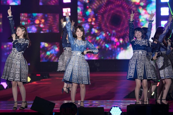 乃木坂46からメンバー9人がランウェイ堂々闊歩＆ミニライブでオーディエンス魅了　 - ガールズアワード2017A/W【画像集】