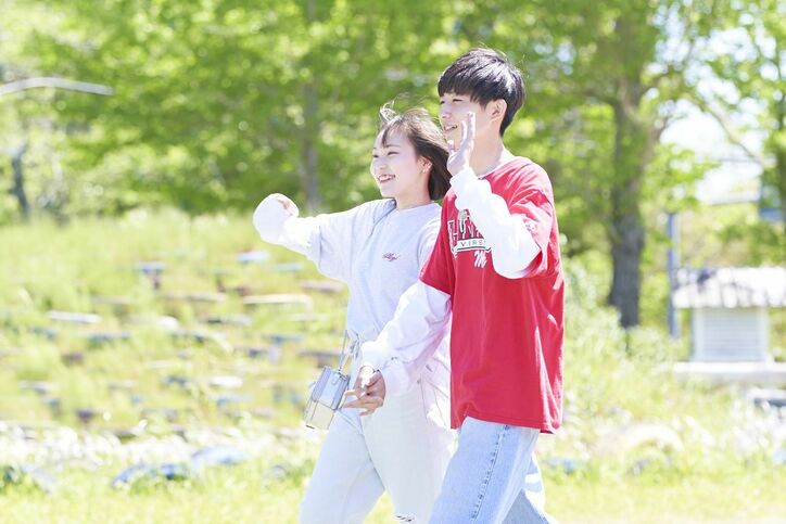 ハード系からお揃いコーデまで！話題のカップルが私服登校、一番オシャレなのは？