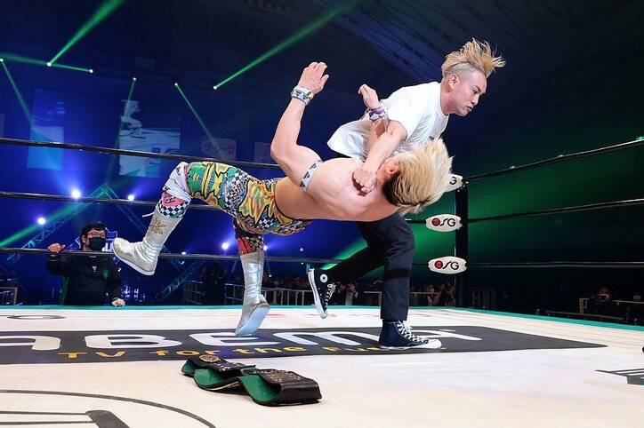 内藤哲也に続き、オカダ・カズチカもノアに乱入！ 2・21東京ドーム、武藤敬司の引退記念大会に向けて高まり続けるファンの熱量