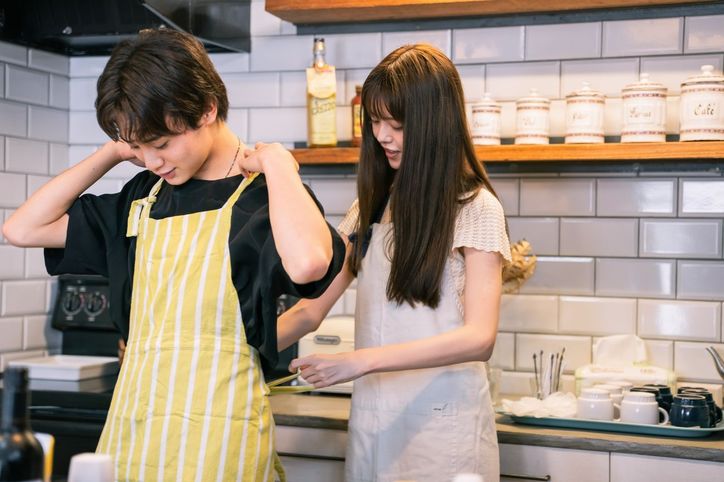 ひろむ「振り返った瞬間、この人だと思った」ゆうかとの運命の出会いを語る、2人だけで料理も『ひろむ・ゆうか final balloon』第1話