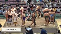 【映像】ペアルックの化粧まわしで登場する力士