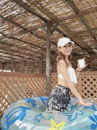 山川恵里佳『プール』