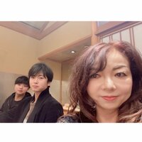 ハイヒールモモコ『長男と次男と寿司ランチ』