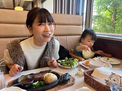  あいのり・桃、家族でファミレスを訪れ値段に驚愕「フィレステーキの150gで4752円！きゃー」 