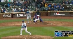 一体、何が起こった…？ 大谷翔平の直撃したら死ぬレベルの“弾丸ヒット”がヤバすぎると話題に　危機一髪！カモメたちが一斉に飛び立った放送事故レベルの一撃