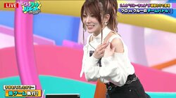 セクシーさと子供っぽさが融合 田中れいなのチラ見せにファン「肩のすき間に入りたい」