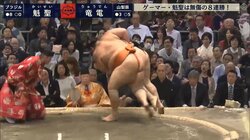 魁聖、危なげなく寄り切って全勝キープ