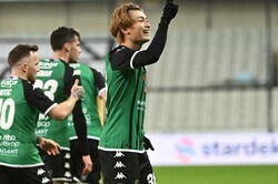 上田綺世が今季リーグ戦22ゴール目！　得点ランクトップを「2」差で追走