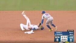 何が起きた？ 大谷翔平、イライラ走塁→“想定外のアクシデント”「吹っ飛んだ」 オーバーラン気味に“爆速盗塁死”… 球場騒然