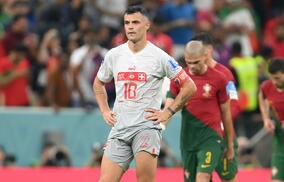 スイス代表キャプテンのジャカ、アーセナル合流前に美人妻と娘とドバイで充電