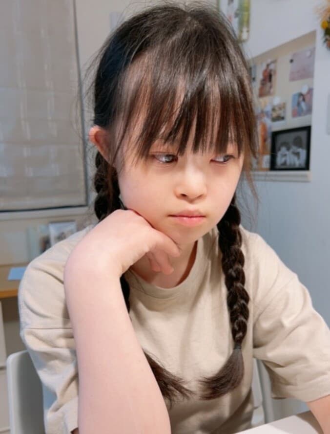  ダウン症モデル菜桜さんの母、娘の事業所から電話「お昼を食べてからトイレと洗面所行き来していて…」  1枚目