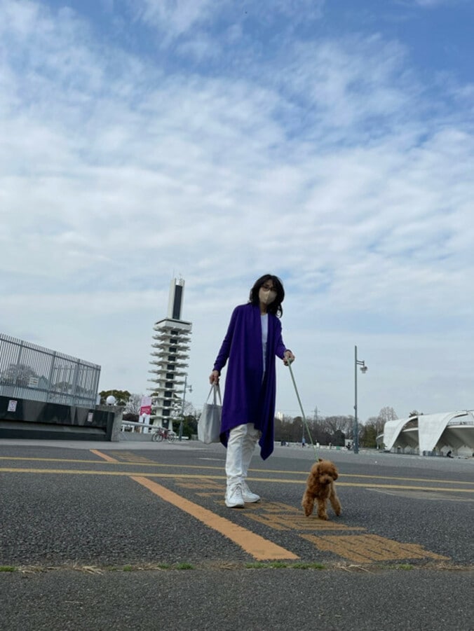  柏木由紀子、亡き夫・坂本九さんとの思い出の公園へ「歩いていても気持ちいい」  1枚目