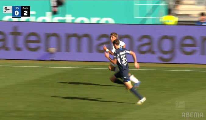 堂安律が無双！ 天才的な“股抜きパス”アシストにSNS沸騰「上質な仕上げ」「異次元」「タイミングうまい」全３ゴール関与でMOM受賞 4枚目