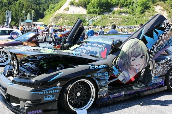【写真・画像】「ウマ娘」「ホロライブ」ほか「痛車」１５０台が奥伊吹に大集合！初夏のスキー場で5月2５日「漫画・アニメ・ゲーム」のイベント開催！　11枚目