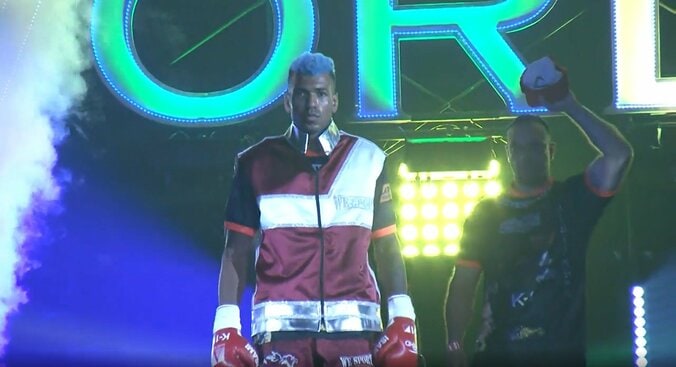 『ペガサス幻想』で入場