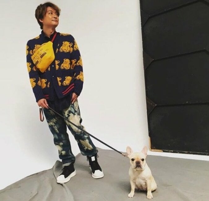 香取慎吾、草なぎの愛犬“くるちゃん”と2ショット公開「インスタグラマー本格始動」を報告 1枚目