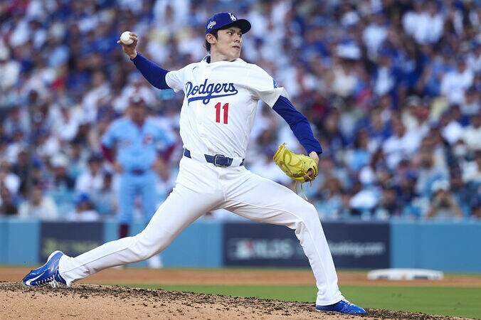 【写真・画像】打者が混乱！ 佐々木朗希に「絶望しかない」ど真ん中に161キロ剛速球→マン振り三振で黙って立ち去る「絶対的守護神の投球」　1枚目