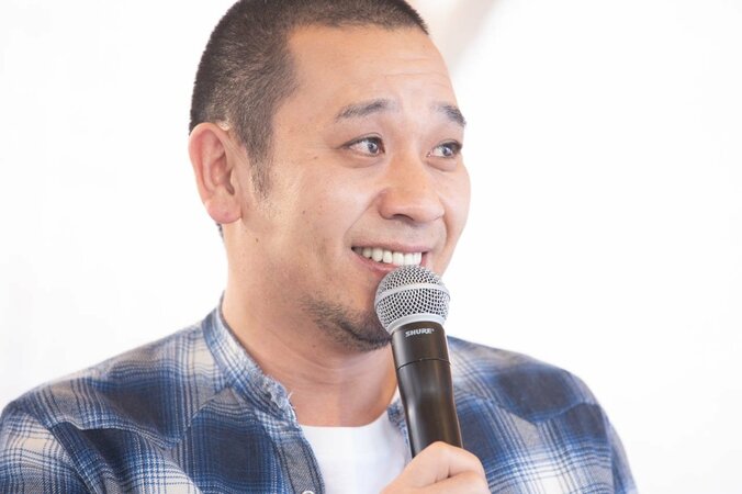 千鳥がギネス記録　“20メートル”巨大イカゲソ串を完成 9枚目