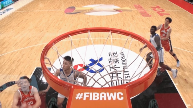 「何てことすんだ！」富永啓生が“出血”アクシデント…「アンスポだろ」「痛々しい…」顔面を手でブロックされファン激怒【バスケ日本代表】 3枚目