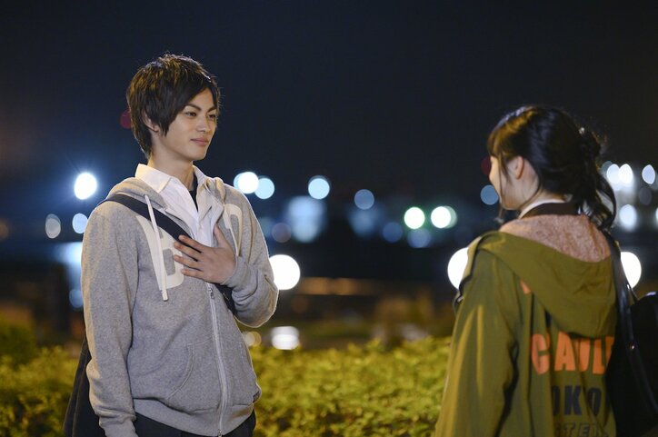 夜の卒業式でキスの予感！『ブラックシンデレラ』スピンオフ後編で意外な事実も