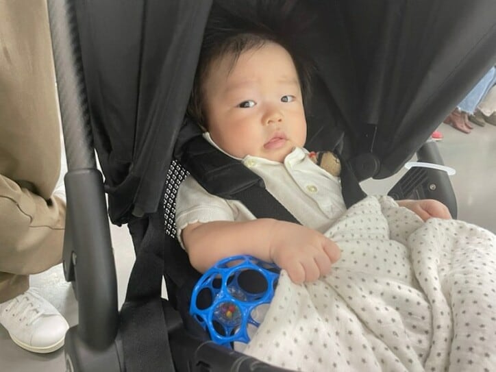  あいのり・桃、息子と初めての電車で感じたこと「こりゃ結構大変だ」 