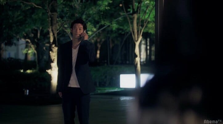 新川優愛と淵上泰史のキスシーンに反響「めっちゃスマート」「大人のキス」『星屑リベンジャーズ』#6