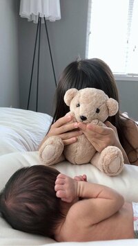 吉川ひなの、5歳の娘は素晴らしいヘルパー「なんて優しいの」