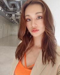 高橋メアリージュン、寝癖を生かしたユル巻きヘアに「かわいすぎる」「おしゃれヘア」の声