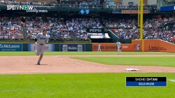 こんなの絶対入るだろ！ 大谷翔平、メジャー通算200号で外野手が見せた“諦めの”瞬間　“あっという間に”断念…異例の“確信ランニング”