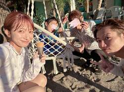  辻希美、急遽思い立ち家族で海へ「最後の夏…感じて来ました」 