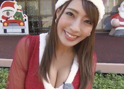 ダイアン津田からのDMを無視したGカップのグラドル、迫力ボディのサンタコスに千鳥「いい動きしてる」