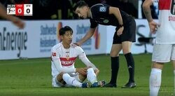 伊藤洋輝がブチギレ！これは痛すぎる… 危険ファウルを食らう瞬間　絶妙のタイミングでアタックしてボール奪取→足裏でガッツリ踏まれて倒れこむ